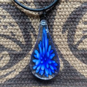 Royal blue glass flower necklace